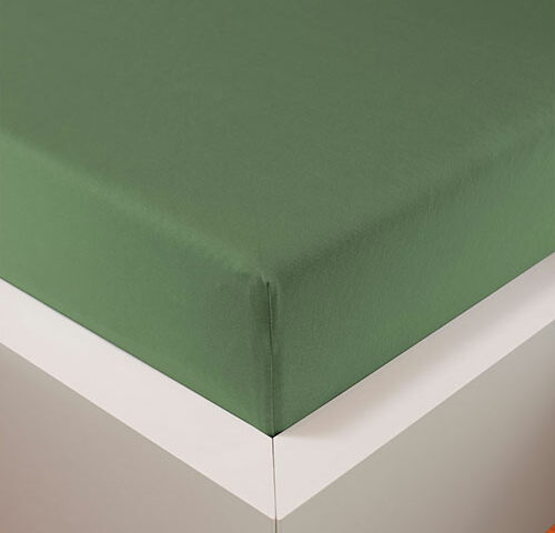 Detailansicht des Eberle Bellana Spannbettlaken in der Farbe schilf